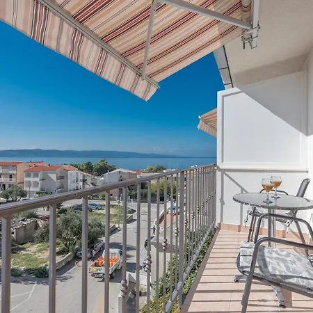 Nina Seaview * Baška Voda