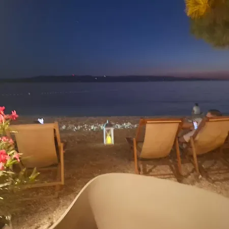 Nina Seaview